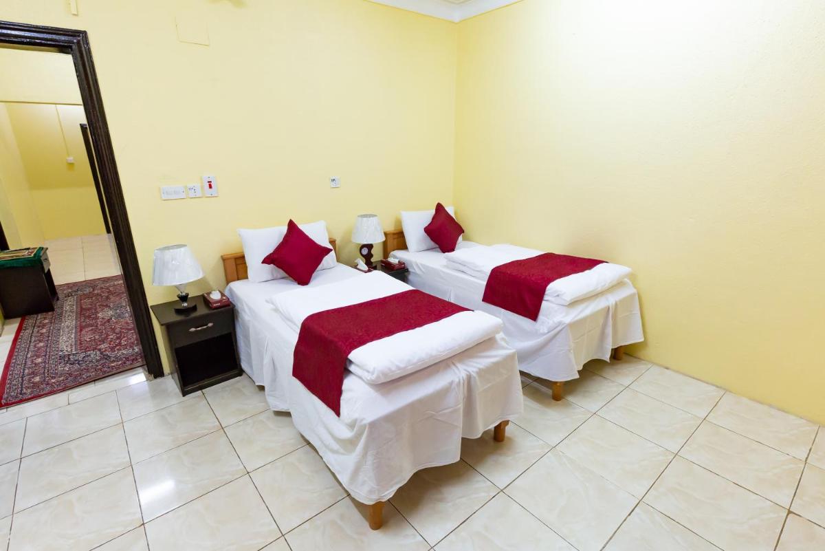 Popular attractions Area Nearby Property